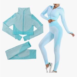Chic Light Blue Activewear Set - also available in the orange color shown! 🍑